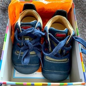 Stride Rite Baby stage 2 shoe in size 4W